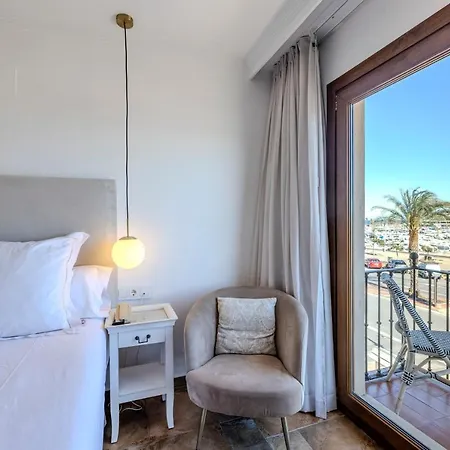 La Del Mar Otel