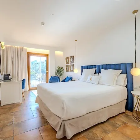 La Del Mar Otel 4*