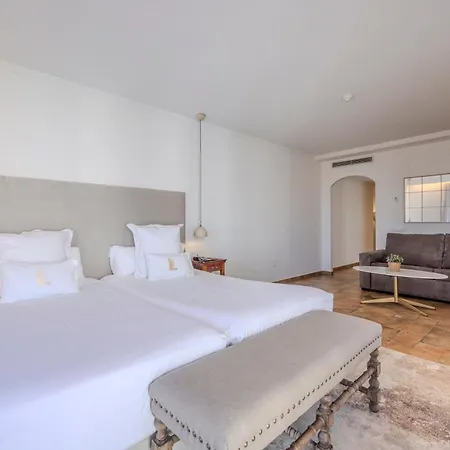 Otel La Del Mar 4*