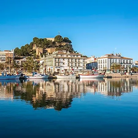 La Del Mar Готель 4*