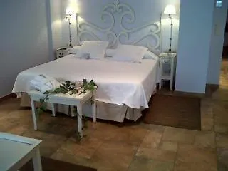 Готель La Del Mar 4*
