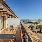 La Del Mar מלון