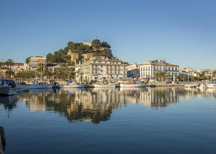 La Del Mar Готель