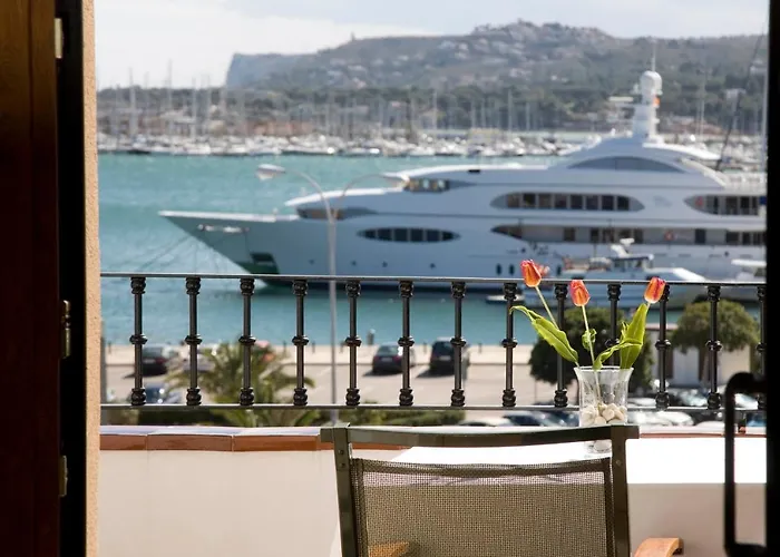 La Del Mar Готель